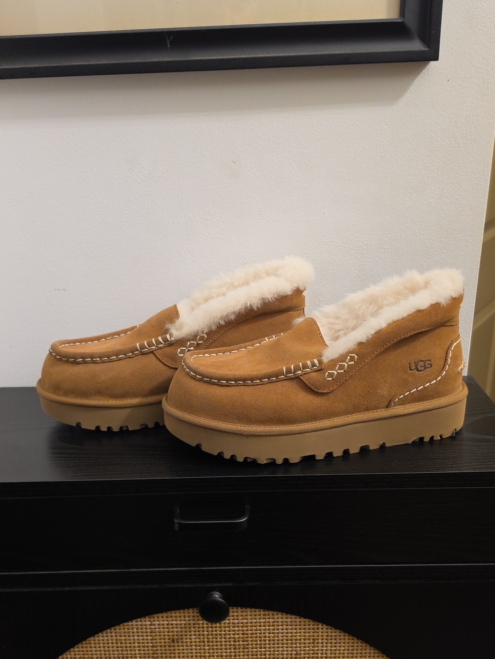 UGG Ansley Parc Suede Platform Loafer Slippers Chestnut - Size 10